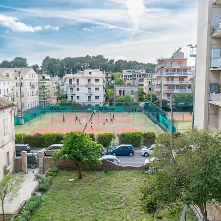 Apartment Tennis View